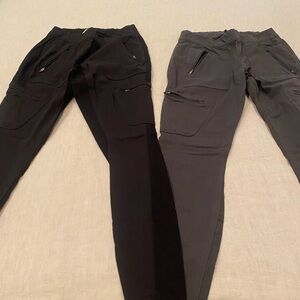 Women’s The North Face cargo leggings. Medium